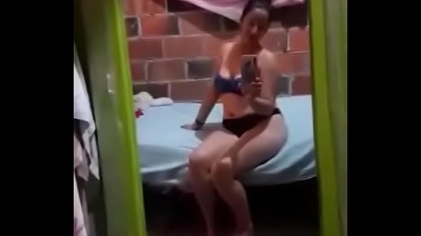 Play MP4 - Mi vecina me env&iacute;a el v&iacute;deo q me prometi&oacute;