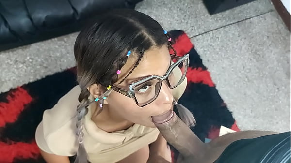 Ayudo Con La Tarea A Colegiala 18 A&ntilde;os La Virgen Primera Vez thumbnail