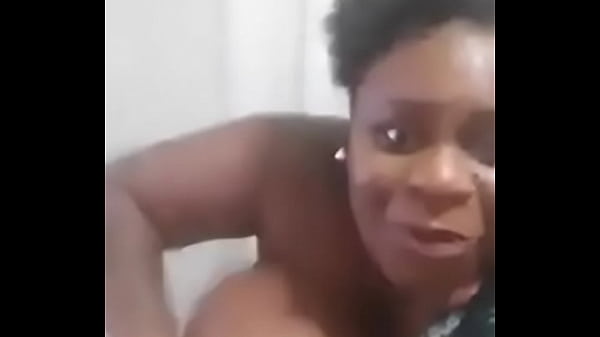 Play MP4 - peitos da Jojo Toddynho pulando