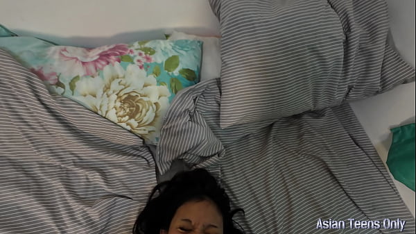 Play MP4 - Picked up Asian teen from the gym easily POV