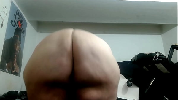 Messing With My Gargantuan Ass thumbnail