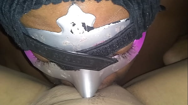 Bombando em casa com a namorada