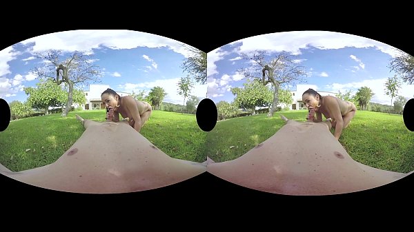 Horny_and Curvy Latina Sara_May Offers The Best VR Entertainment