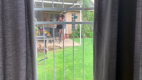 Play MP4 - I caught my neighbours fucking outside in the backyard