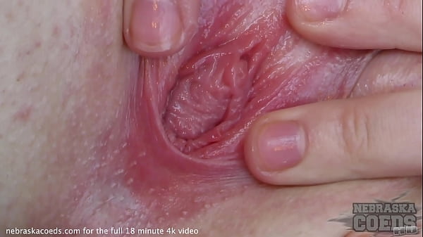 Play MP4 - hot babe strange object pussy insertions