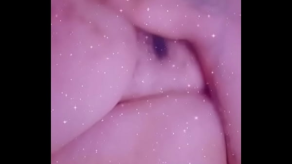 Play MP4 - Chubby queen5