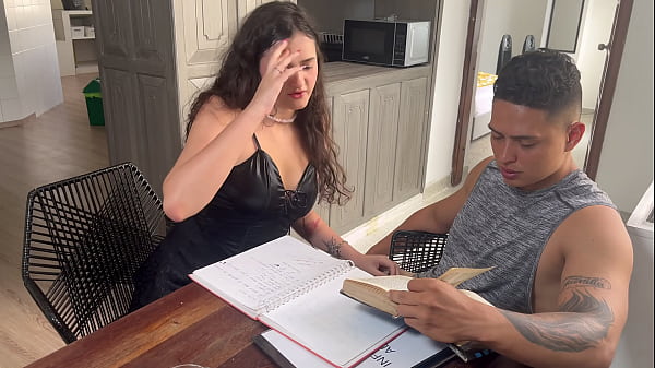 Mi Compa&ntilde;era De La Uni Dad Resulto Ser Una Puta Muy Traviesa Al Saltar Sobre Mi Verga - Dilan Clavijo thumbnail