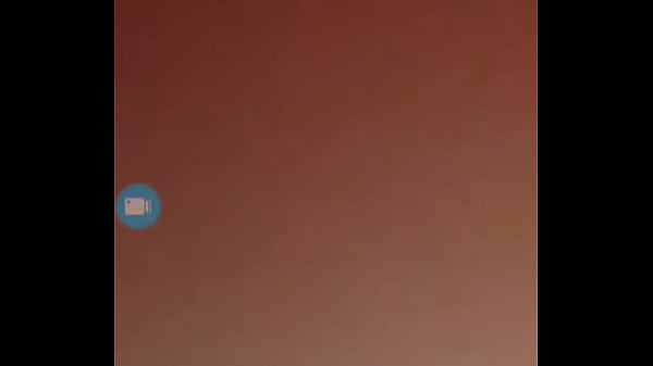 Play MP4 - ATOR P&Ocirc;RNO CARIOCA NEG&Atilde;O DOTADO FAZENDO ATENDIMENTOS POR CHAMADA DE VIDEO WHATSAPP COM UMA COROA GOSTOSA