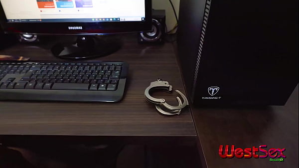 Nonton Essas Mo&ccedil;as Da Imigra&ccedil;&atilde;o Est&atilde;o Mais Safadas E Gostosas, At&eacute; Gostam De Dar O Cuzinho thumbnail