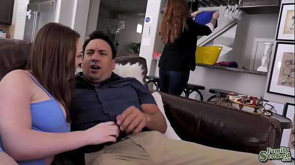 Familystoked.com - Samantha Reigns takes stepdad Bobby Beefcakes' DONG