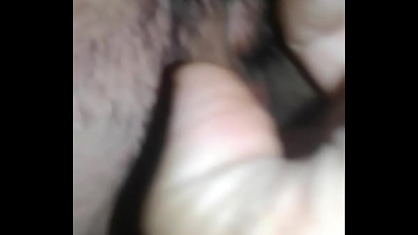 Ela com seu comedor no motel