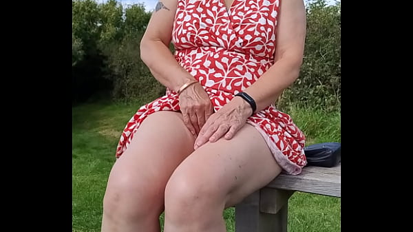 Outdoor wanking is so good 