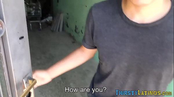 Strighty gets facialized