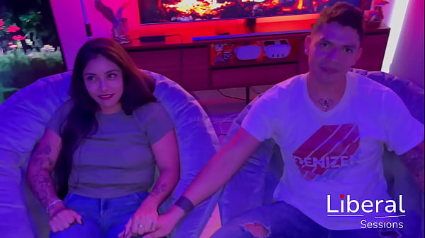 Nonton El Nacimiento De Un Cuckold, Cornudo Disfruta De Ver Como Se Cogen A Su Esposa thumbnail