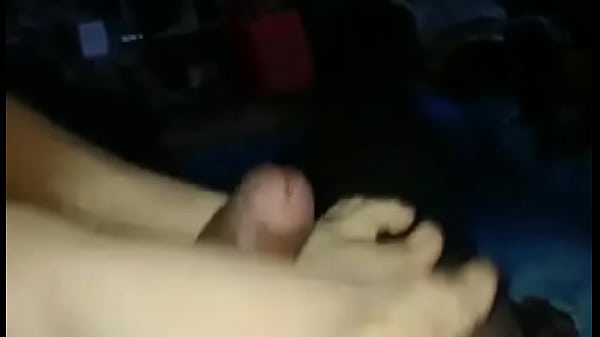 Rico_footjob_que me_hace mi_putita de mi novia