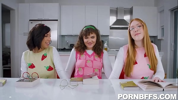 Words That Cum Alive Ozzy SparX, Harper Red , Naudi Nala ,Nicky Rebel