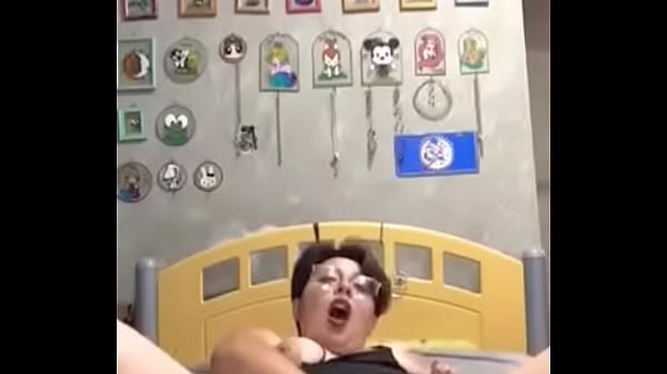 Te Gusta Como Se Mueven Mis Tetas? thumbnail