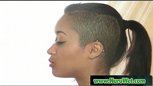 Nonton Sexy Asian Masseuse Gives Pleasure To Tired Client 20 thumbnail