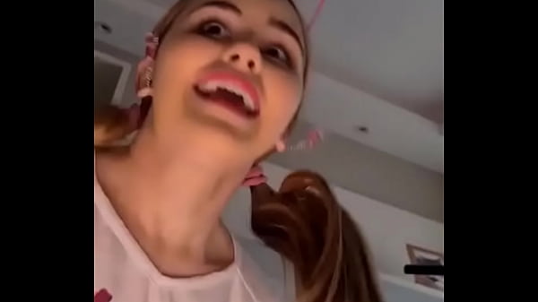 Nonton Leticia Pedro Fez Video Provocando Homens Poblema Na Cabe&ccedil;a Kkk thumbnail