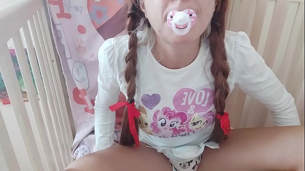 The 's lil girl has learned to suck and never stops