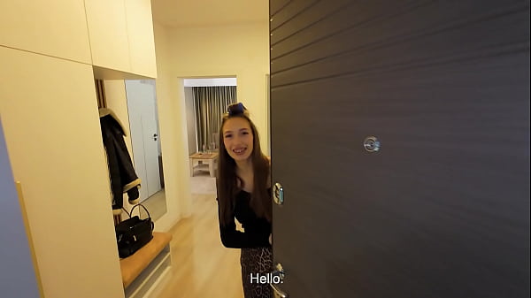 Nonton Cheating Wife Motivates Handyman To Get Work Done thumbnail