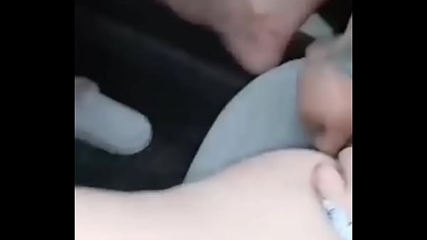 Play MP4 - Wife mastrubate in car