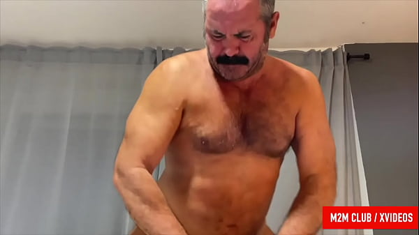 Play MP4 - Horny Gay Machos Barebacking