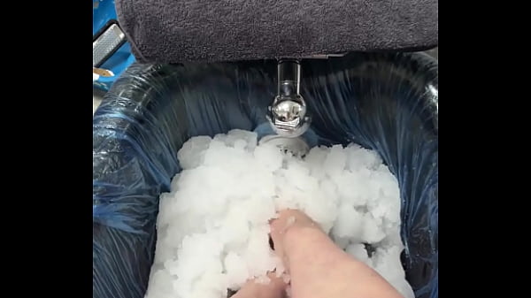 My everyday life has been kicking my fucking ass the past few weeks let&rsquo;s all fucking remember social media is not fuc 