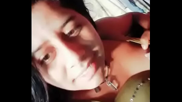 Nonton Her Tits thumbnail