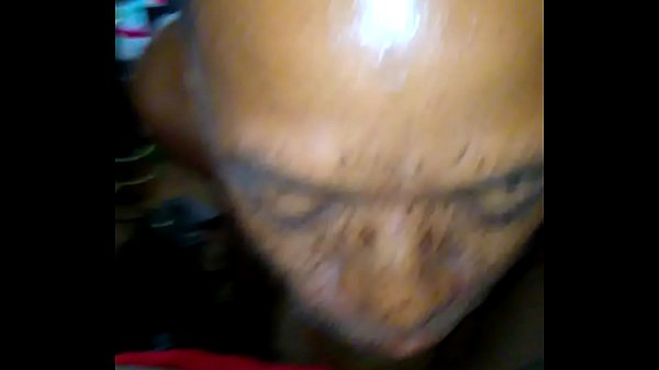 Play MP4 - Slobbering on each other