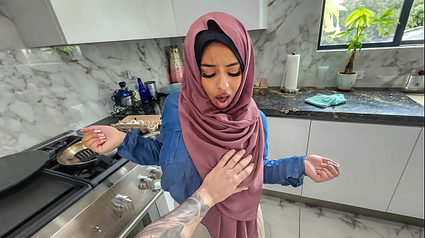 Hot Hijab_Wife Wants to Save Her Marriage_by Learning how_To Give_Blowjobsand Talk Dirty_Hijablust