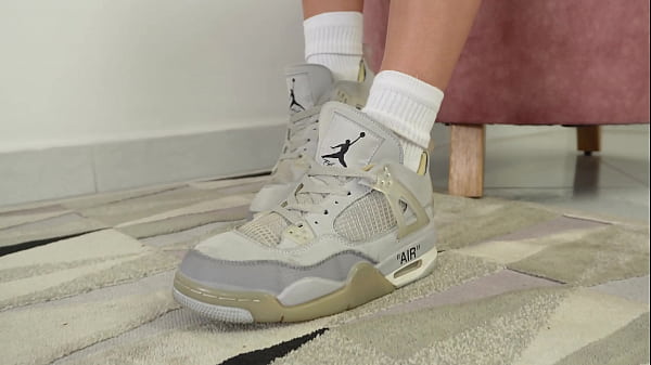 Nonton Me Folle A La Chica Mas Sexy Del Gimnasio Y Se Desespera Por Tener Semen En Las Tetas thumbnail