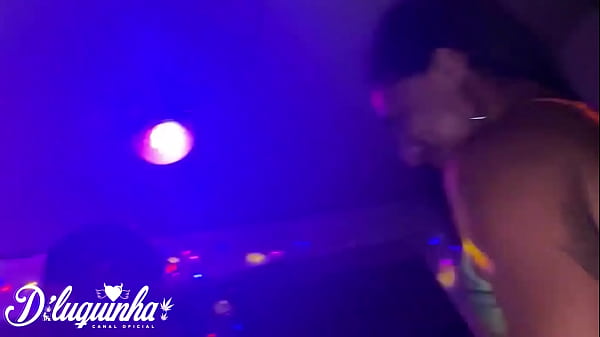 Casal_fode com_DJ da festa no_vestiário