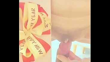 Đ&ograve;i qu&agrave; đ&ograve;i chịch year&rsquo;s present i surrendered my sweet pussy to you 