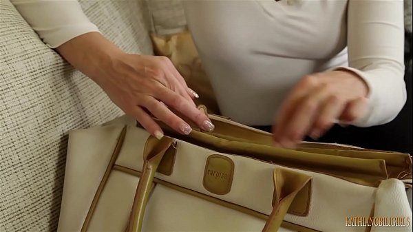 Play MP4 - Marry Christmas from your &excl; Your first home made video&excl;