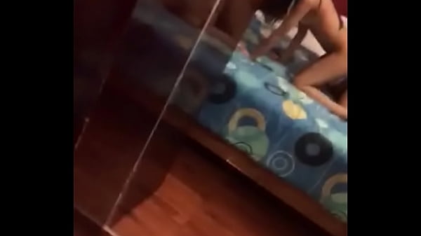 Play MP4 - Con mi prima en el telo