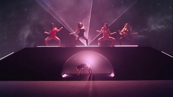 Chris brown privacy music video