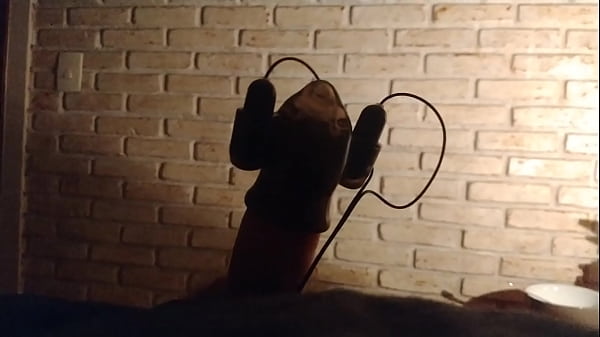 Masturbando a cabeça do pau