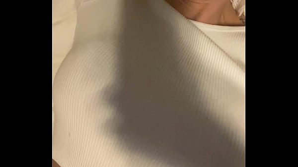 Hello mes ch&eacute;ris je suis de retour 