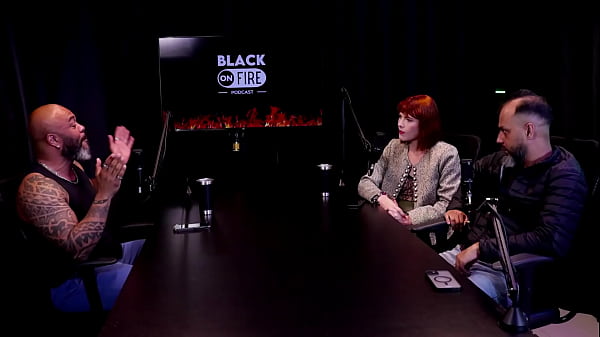 Foi vendado em uma cena, tudo mudou nesses &uacute;ltimos dois anos e virou uma marca, e a revista sexy... - Reh Queen & Kstro (WATCH ON: SHEER/RED) 