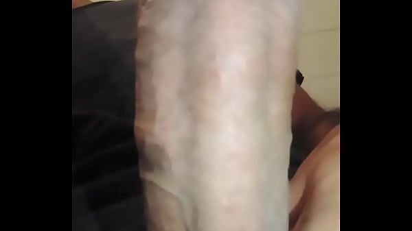 Tocandome en el ba&ntilde;o 2