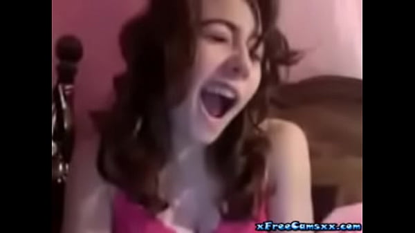 Nonton Cam Teen Stuffs Pantys thumbnail