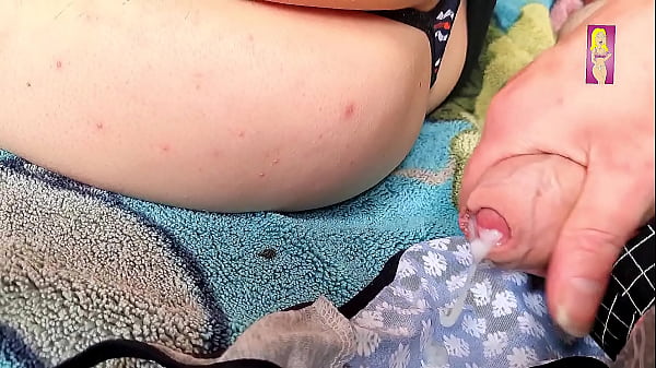 Play MP4 - Heimlich im tanga gewichst 2&period;0