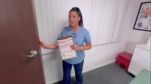 Nonton Hot Curvy Latina Nurse Maya Farrell Takes A Massive Cum Sample thumbnail