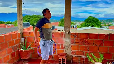 Nonton Rutina Extrema! Mi Instructor De Gym No Aguant&oacute; Y Me Folla Duro Contra Las M&aacute;quinas &ndash; Kitty Dj Exhibicionista thumbnail