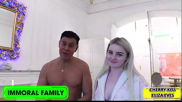 Nonton Cherry Kiss Drenches The Room As She Cums From A Step-sibling Fuck! thumbnail