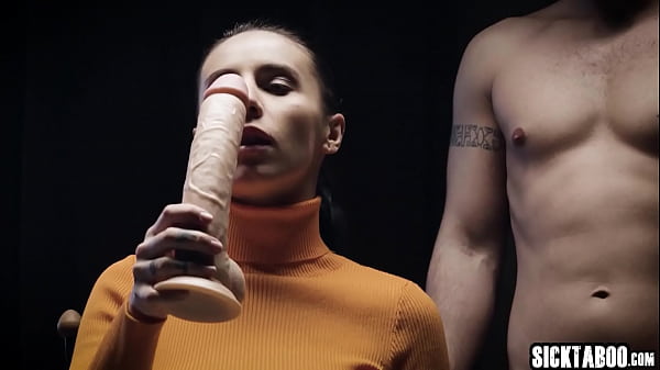 Play MP4 - Blonde MILF Nikky Thorne had an urge for hardcore sex and ass penetrating