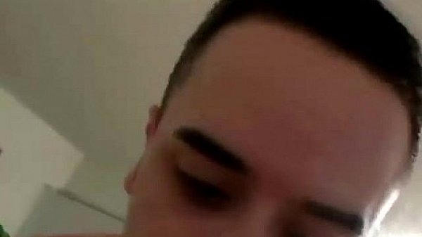 Her boyfriend eats her out