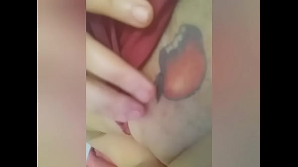 Nonton Linda Esta Muito Tes&atilde;o No Confinamento.ve O Video Dela thumbnail