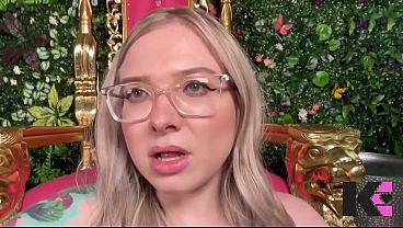 Unaware Giantess Smokes & Demolishes Tiny Civilization thumbnail